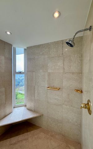 Apartamento à venda com 542m², 5 quartos e 4 vagas Apartamento à venda com 542m², 5 quartos e 4 vagasBanheiro Suíte 1