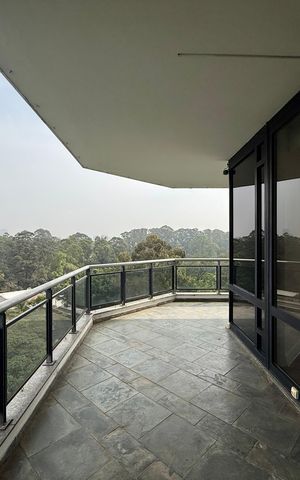 Apartamento à venda com 542m², 5 quartos e 4 vagas Apartamento à venda com 542m², 5 quartos e 4 vagasSacada