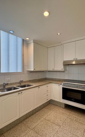 Apartamento à venda com 542m², 5 quartos e 4 vagas Apartamento à venda com 542m², 5 quartos e 4 vagasCozinha