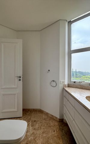 Apartamento à venda com 542m², 5 quartos e 4 vagas Apartamento à venda com 542m², 5 quartos e 4 vagasBanheiro Suíte 4