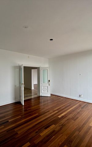 Apartamento à venda com 542m², 5 quartos e 4 vagas Apartamento à venda com 542m², 5 quartos e 4 vagasSala 2
