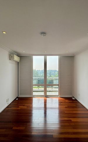 Apartamento à venda com 542m², 5 quartos e 4 vagas Apartamento à venda com 542m², 5 quartos e 4 vagasSuíte 2