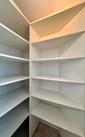 Apartamento à venda com 542m², 5 quartos e 4 vagas Apartamento à venda com 542m², 5 quartos e 4 vagasDespensa