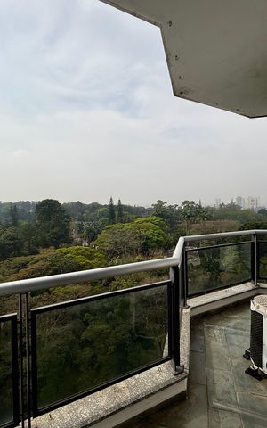 Apartamento à venda com 542m², 5 quartos e 4 vagas Apartamento à venda com 542m², 5 quartos e 4 vagasSacada Suíte 3
