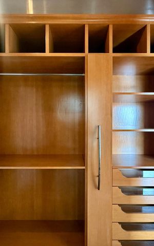 Apartamento à venda com 542m², 5 quartos e 4 vagas Apartamento à venda com 542m², 5 quartos e 4 vagasCloset Suíte 2