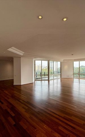 Apartamento à venda com 542m², 5 quartos e 4 vagas Apartamento à venda com 542m², 5 quartos e 4 vagasSala