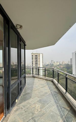 Apartamento à venda com 542m², 5 quartos e 4 vagas Apartamento à venda com 542m², 5 quartos e 4 vagasSacada
