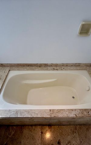 Apartamento à venda com 542m², 5 quartos e 4 vagas Apartamento à venda com 542m², 5 quartos e 4 vagasBanheiro Suíte 2