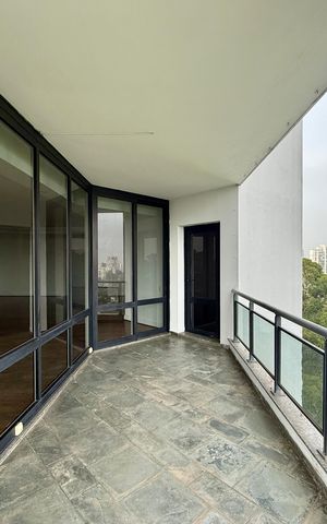 Apartamento à venda com 542m², 5 quartos e 4 vagas Apartamento à venda com 542m², 5 quartos e 4 vagasSacada