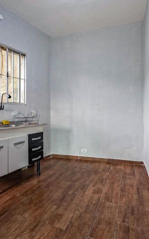 Casa para alugar com 30m², 1 quarto e sem vaga
