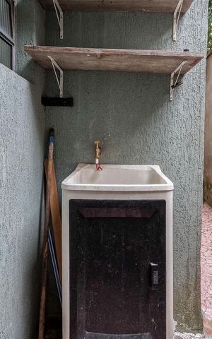 Casa para alugar com 60m², 2 quartos e sem vaga