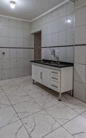 Casa para alugar com 60m², 2 quartos e sem vaga