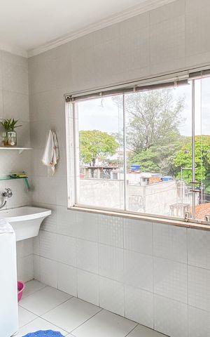 Casa à venda com 287m², 3 quartos e 4 vagasÁrea de Serviço