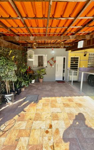 Casa de condomínio para alugar com 100m², 2 quartos e 1 vagaGaragem