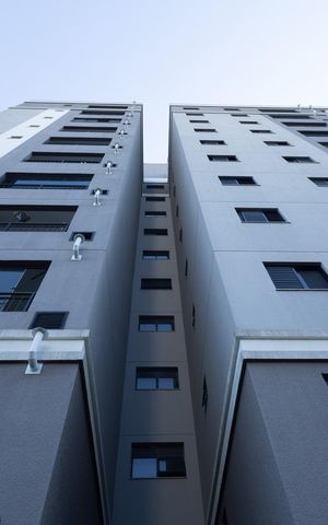 Apartamento para alugar com 60m², 2 quartos e 1 vaga Apartamento para alugar com 60m², 2 quartos e 1 vagaFachada