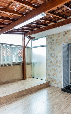 Casa à venda com 110m², 2 quartos e 2 vagas Casa à venda com 110m², 2 quartos e 2 vagasVaranda Quarto 2