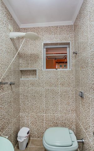 Casa à venda com 110m², 2 quartos e 2 vagas Casa à venda com 110m², 2 quartos e 2 vagasBanheiro