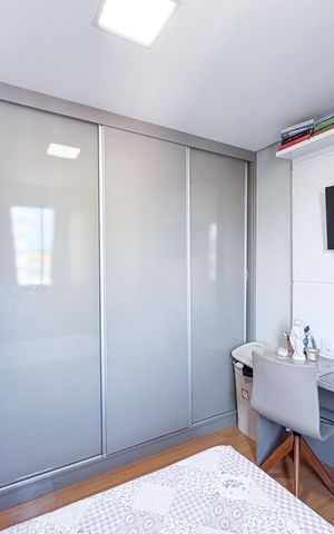 Apartamento à venda com 214m², 3 quartos e 5 vagas Apartamento à venda com 214m², 3 quartos e 5 vagasQuarto 2