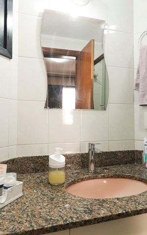 Apartamento à venda com 101m², 3 quartos e 2 vagas Apartamento à venda com 101m², 3 quartos e 2 vagasBanheiro da Suíte