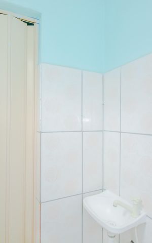 Casa para alugar com 30m², 2 quartos e sem vagaBanheiro