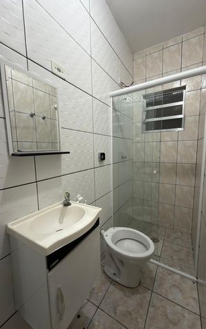Casa à venda com 48m², 2 quartos e 1 vaga Casa à venda com 48m², 2 quartos e 1 vagaBanheiro Social 2