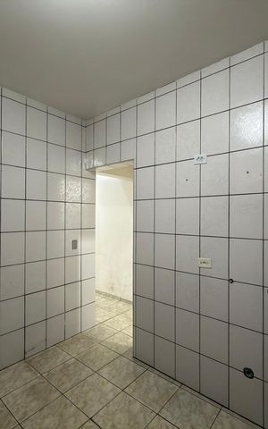 Casa à venda com 48m², 2 quartos e 1 vaga Casa à venda com 48m², 2 quartos e 1 vagaCozinha