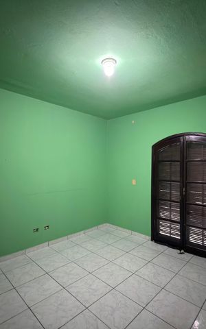 Casa à venda com 48m², 2 quartos e 1 vaga Casa à venda com 48m², 2 quartos e 1 vagaQuarto 1