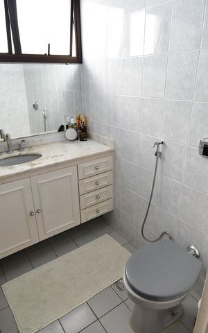Apartamento à venda com 98m², 3 quartos e 2 vagasBanheiro Social