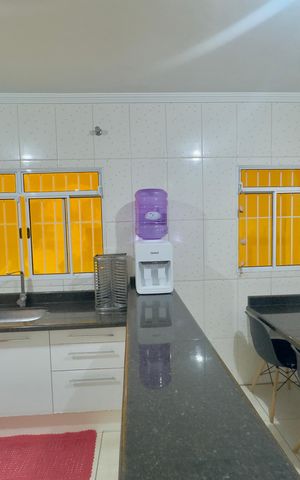 Casa para alugar com 290m², 3 quartos e 6 vagas Casa para alugar com 290m², 3 quartos e 6 vagasCozinha