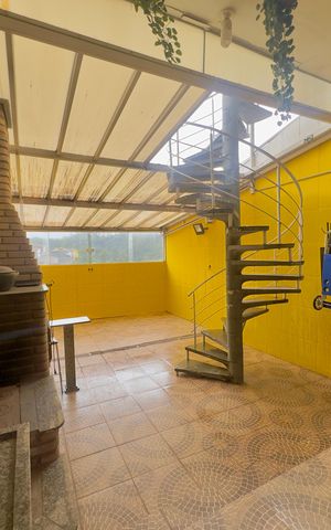 Casa para alugar com 290m², 3 quartos e 6 vagas Casa para alugar com 290m², 3 quartos e 6 vagasChurrasqueira