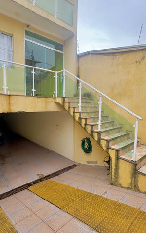 Casa para alugar com 290m², 3 quartos e 6 vagas Casa para alugar com 290m², 3 quartos e 6 vagasGaragem