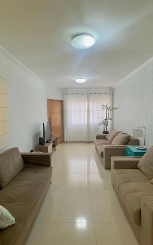 Casa para alugar com 290m², 3 quartos e 6 vagas Casa para alugar com 290m², 3 quartos e 6 vagasSala