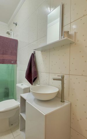 Casa para alugar com 290m², 3 quartos e 6 vagas Casa para alugar com 290m², 3 quartos e 6 vagasBanheiro 1