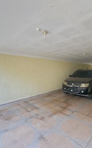 Casa para alugar com 290m², 3 quartos e 6 vagas Casa para alugar com 290m², 3 quartos e 6 vagasGaragem