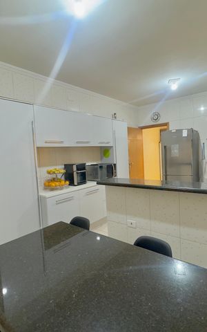 Casa para alugar com 290m², 3 quartos e 6 vagas Casa para alugar com 290m², 3 quartos e 6 vagasCozinha