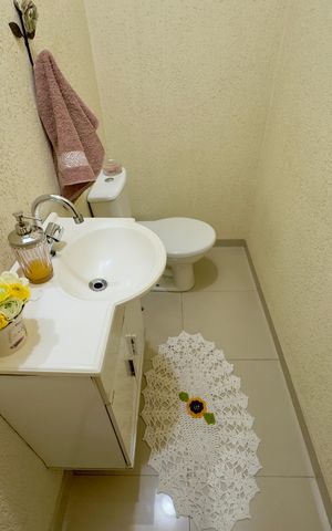 Casa para alugar com 290m², 3 quartos e 6 vagas Casa para alugar com 290m², 3 quartos e 6 vagasBanheiro 3