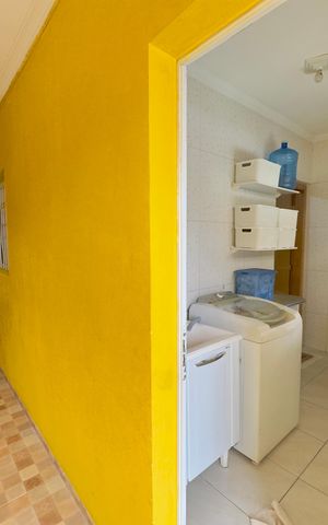 Casa para alugar com 290m², 3 quartos e 6 vagas Casa para alugar com 290m², 3 quartos e 6 vagasÁrea de Serviço