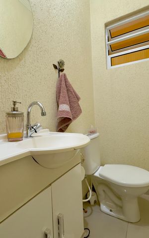 Casa para alugar com 290m², 3 quartos e 6 vagas Casa para alugar com 290m², 3 quartos e 6 vagasBanheiro 3