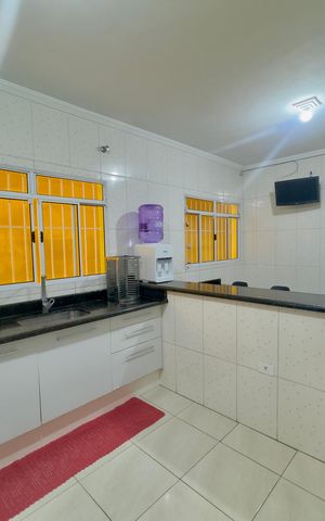 Casa para alugar com 290m², 3 quartos e 6 vagas Casa para alugar com 290m², 3 quartos e 6 vagasCozinha