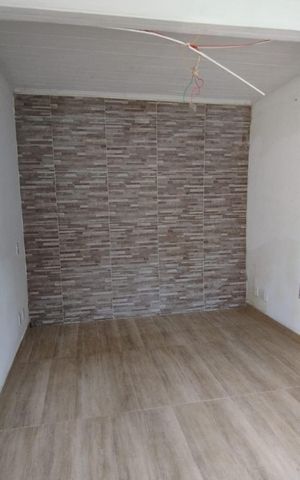 Casa à venda com 80m², 2 quartos e sem vaga Casa à venda com 80m², 2 quartos e sem vagaQuarto 1