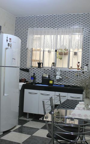 Casa à venda com 200m², 6 quartos e 3 vagasCozinha (casa 1)