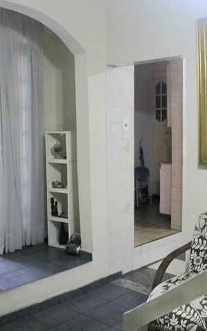 Casa à venda com 200m², 6 quartos e 3 vagasSala (casa 1)