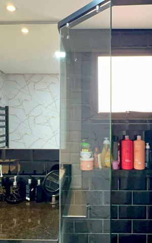 Apartamento à venda com 65m², 2 quartos e 2 vagas Apartamento à venda com 65m², 2 quartos e 2 vagasBanheiro