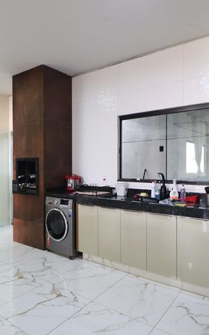 Casa para alugar com 286m², 2 quartos e 5 vagasCozinha
