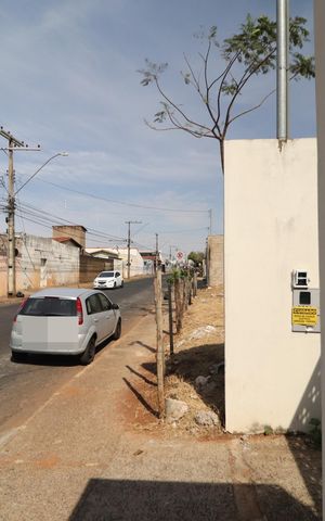 Casa para alugar com 286m², 2 quartos e 5 vagasPlaquinha