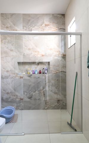 Casa para alugar com 286m², 2 quartos e 5 vagasBanheiro Social