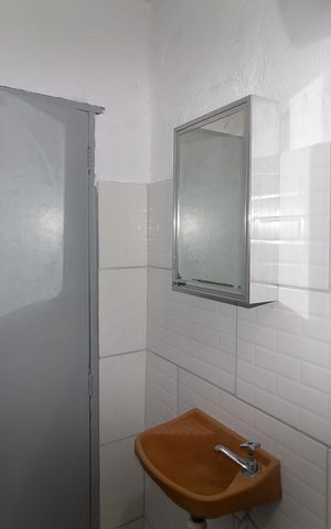 Casa para alugar com 25m², 1 quarto e sem vaga Casa para alugar com 25m², 1 quarto e sem vagaBanheiro social