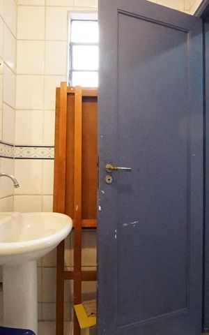 Casa à venda com 175m², 4 quartos e sem vagaBanheiro de serviço