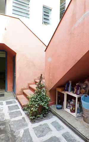Casa à venda com 175m², 4 quartos e sem vagaÁrea de Serviço
