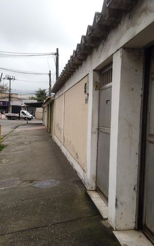 Casa à venda com 650m², 4 quartos e 10 vagasFachada